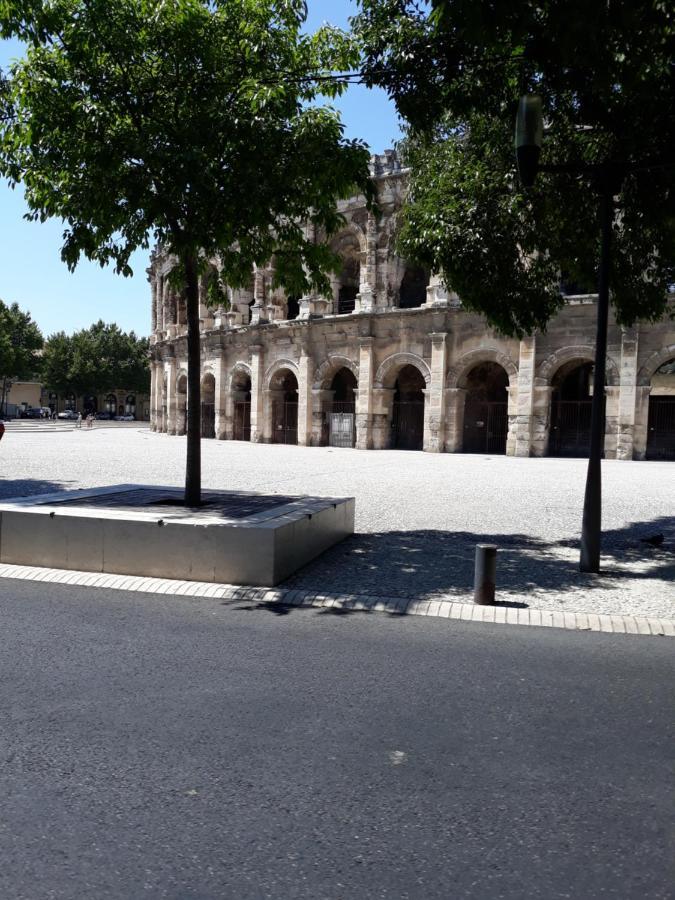 5 Minutes Des Arenes, Parking Gratuit, 6 Couchages Nîmes Eksteriør billede