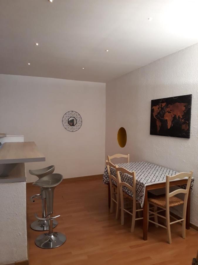 5 Minutes Des Arenes, Parking Gratuit, 6 Couchages Nîmes Eksteriør billede