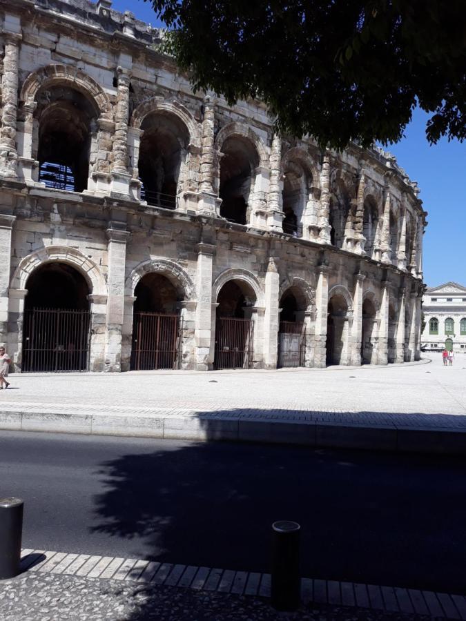 5 Minutes Des Arenes, Parking Gratuit, 6 Couchages Nîmes Eksteriør billede